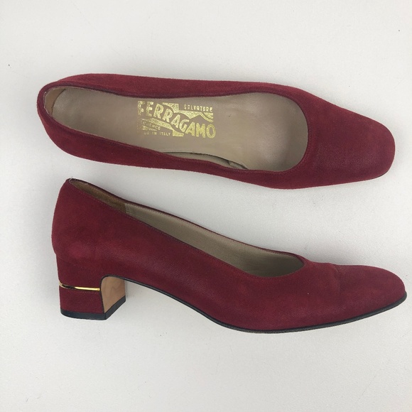Salvatore Ferragamo Suede Pump - Picture 2 of 8